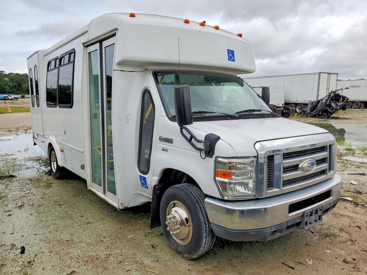 2014 FORD ECONOLINE