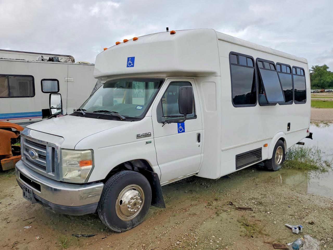 2014 FORD ECONOLINE