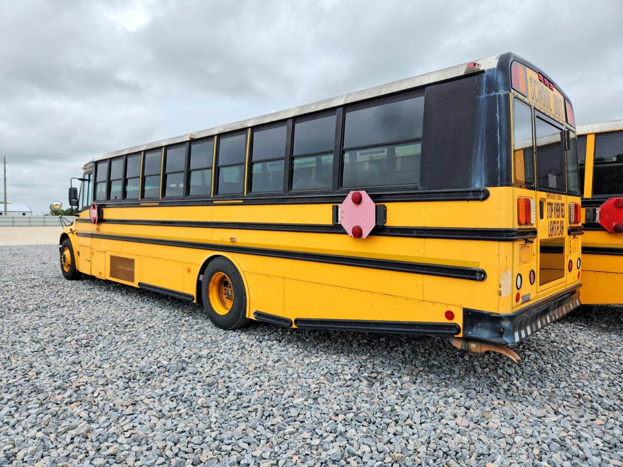 2009 THOMAS SAF-T-LINE