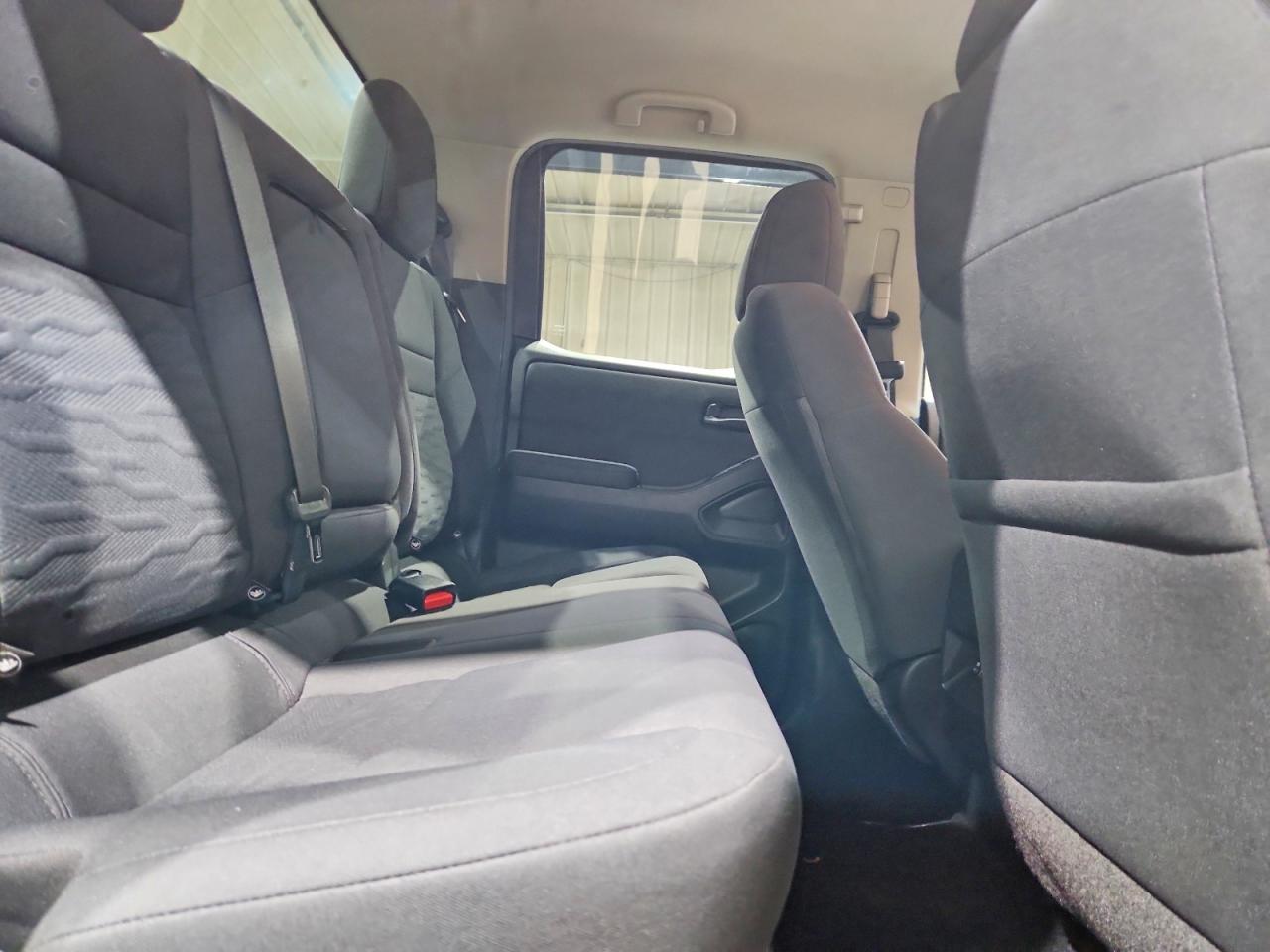 2022 NISSAN FRONTIER