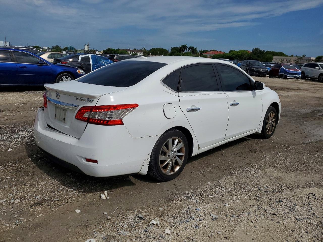 2015 NISSAN SENTRA
