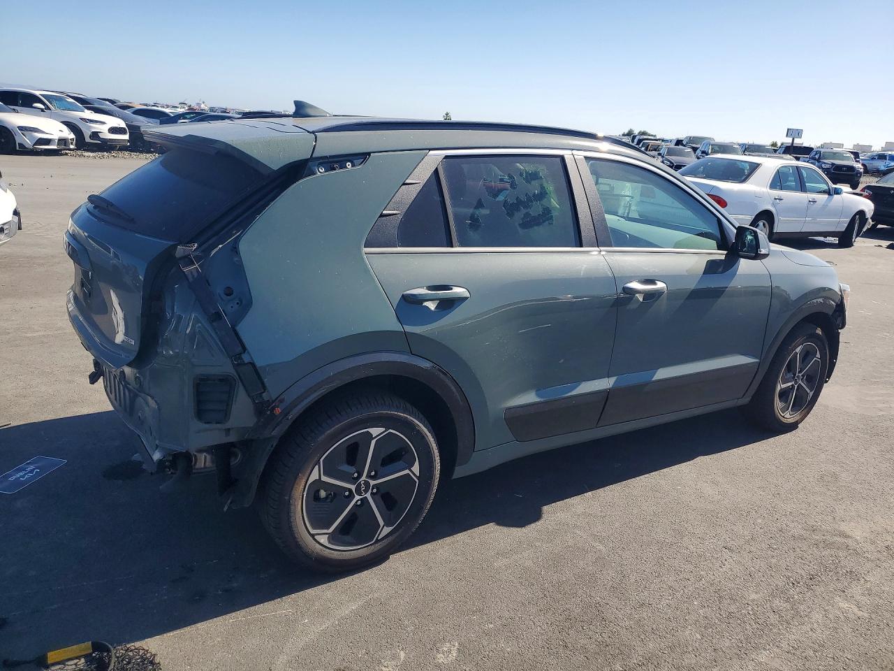 2025 KIA NIRO