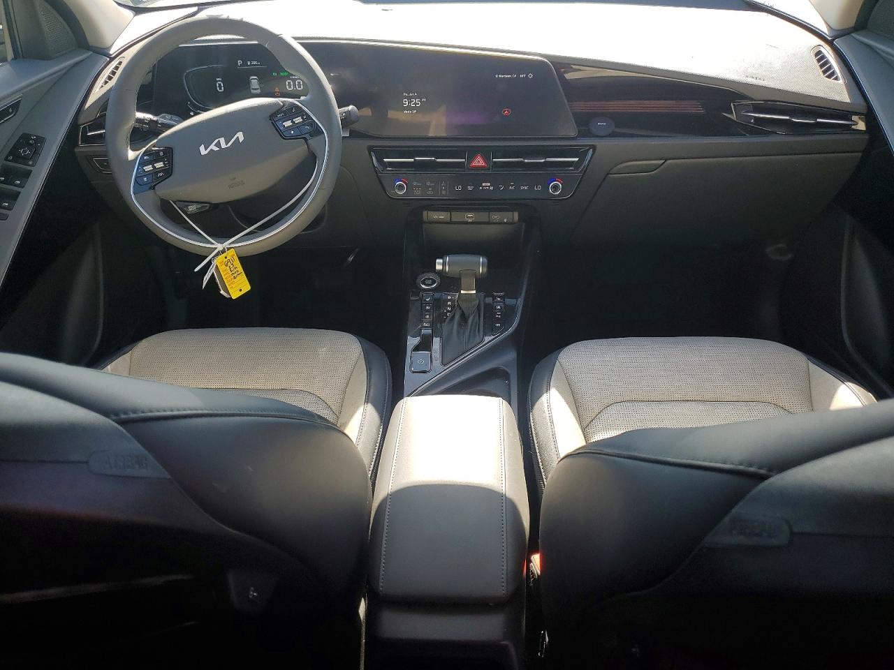 2025 KIA NIRO