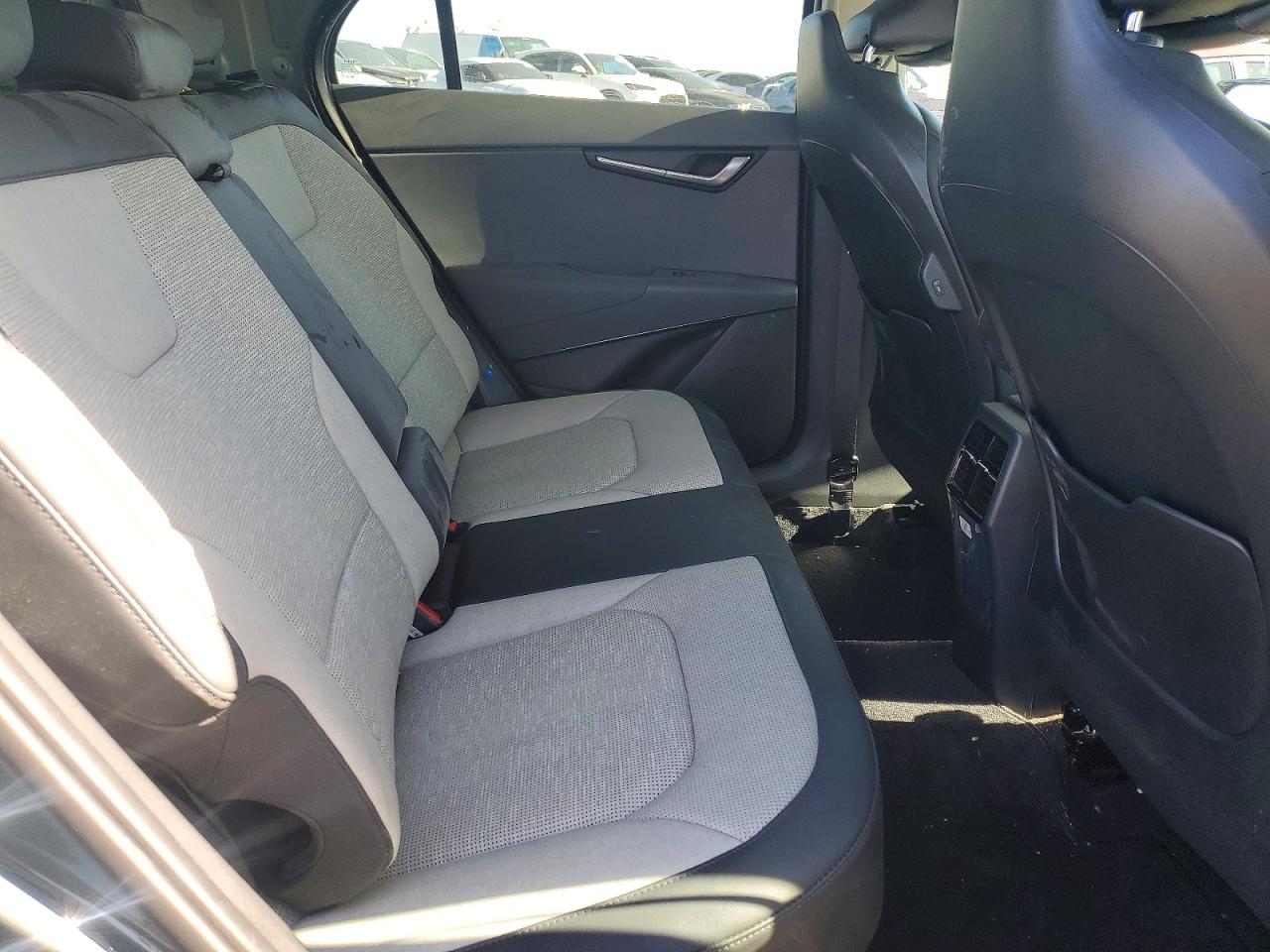 2025 KIA NIRO