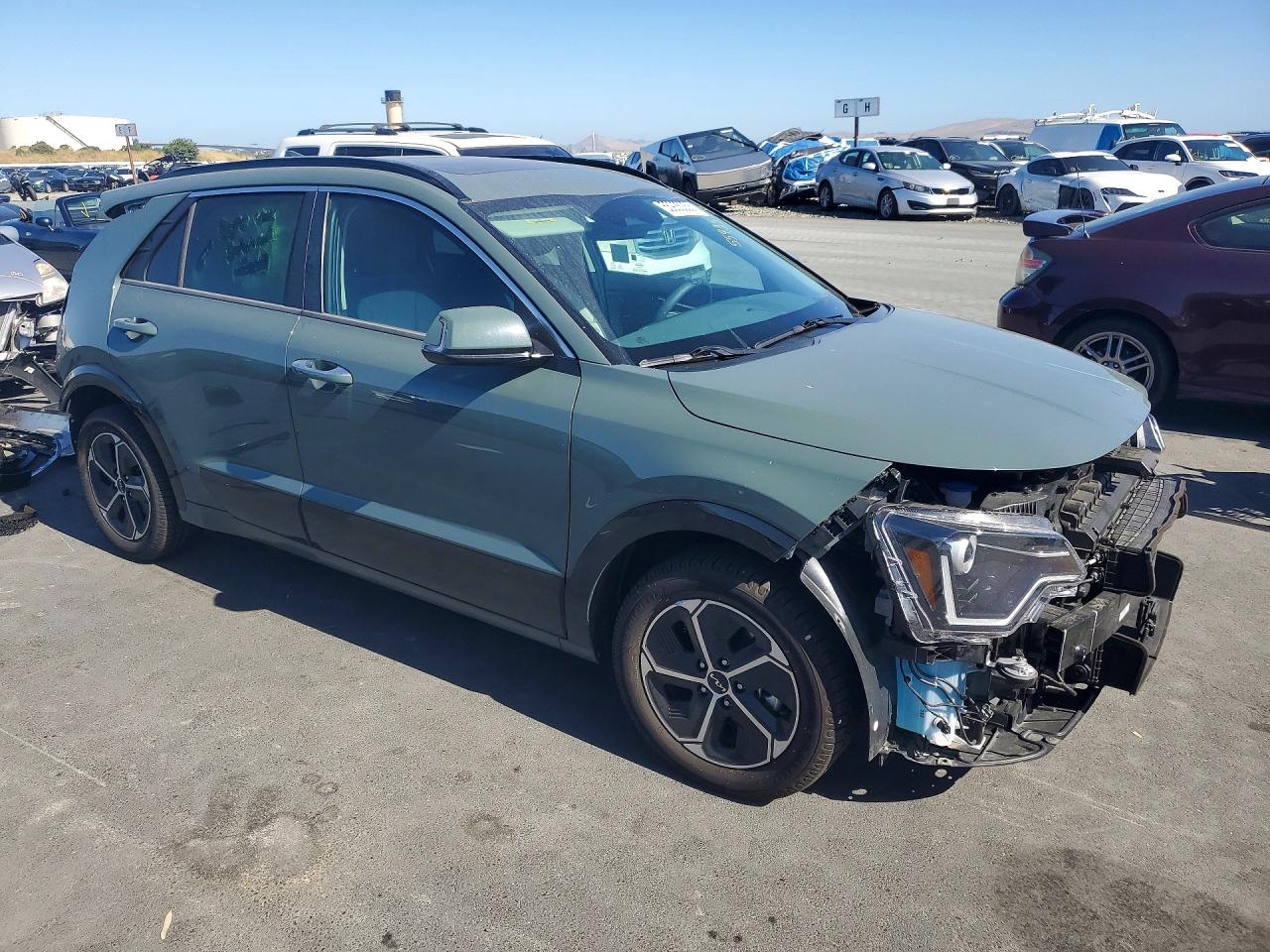 2025 KIA NIRO