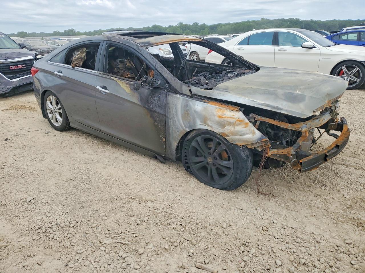 2013 HYUNDAI SONATA