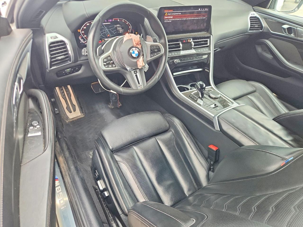 2024 BMW M8