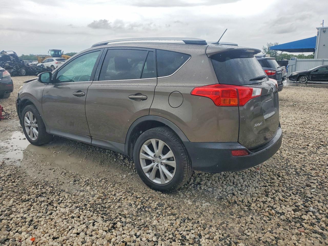2015 TOYOTA RAV4