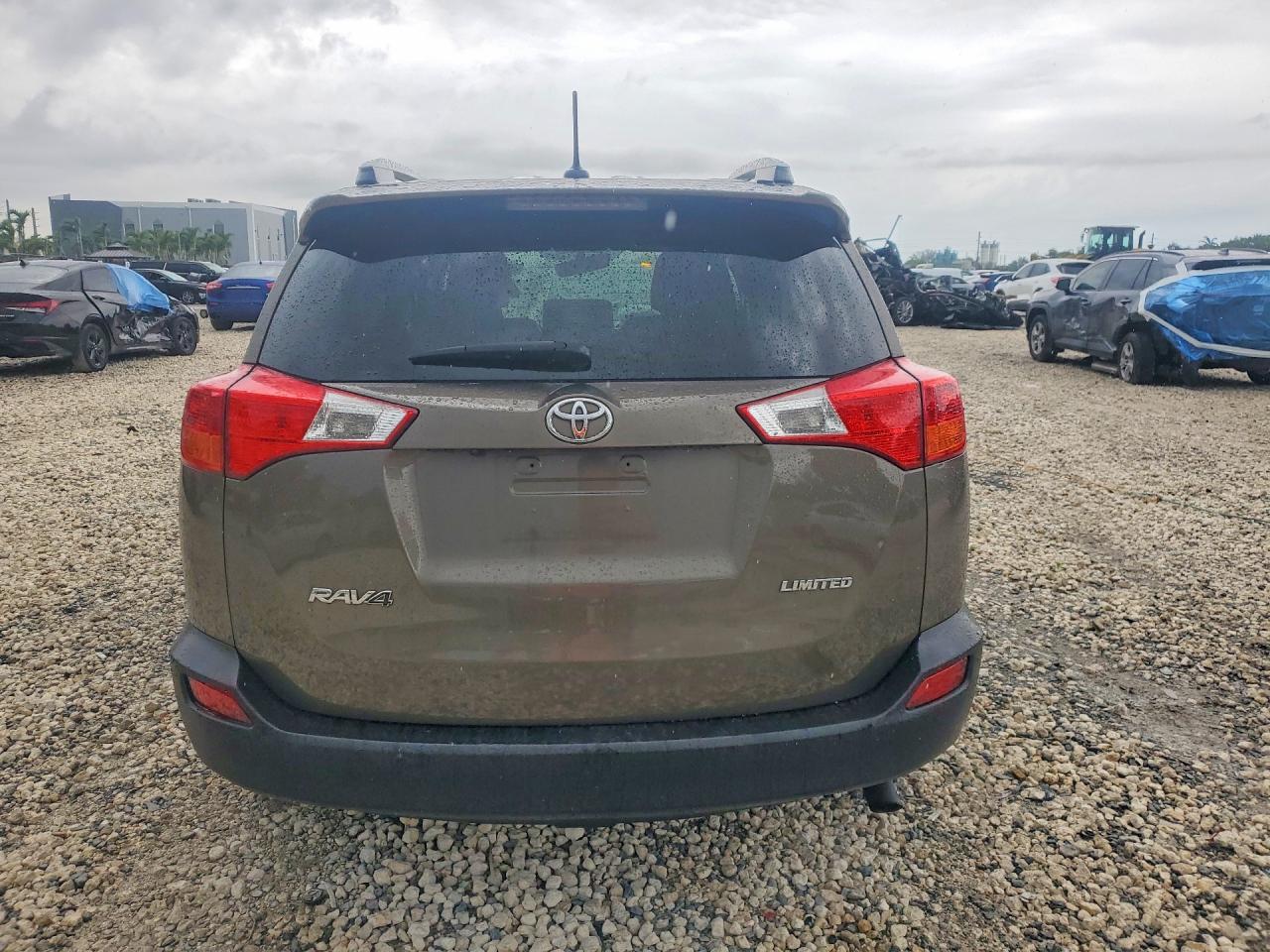 2015 TOYOTA RAV4