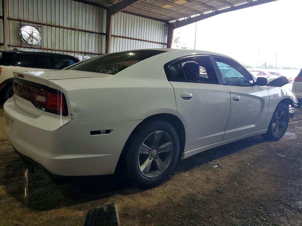 2011 DODGE CHARGER