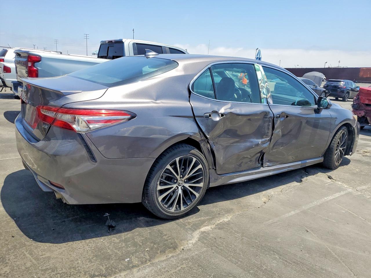 2019 TOYOTA CAMRY