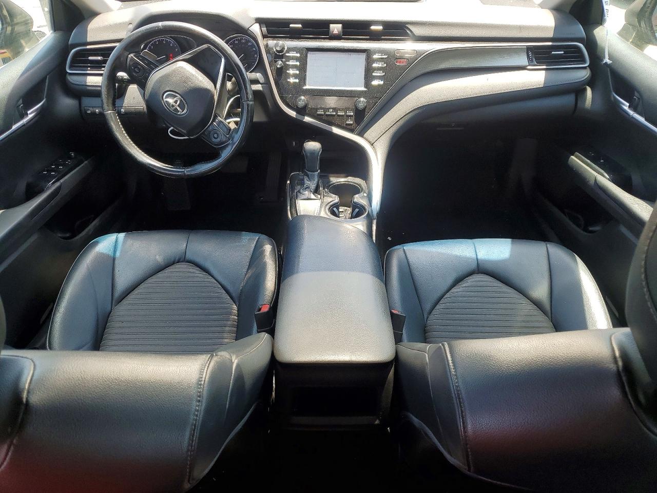2019 TOYOTA CAMRY