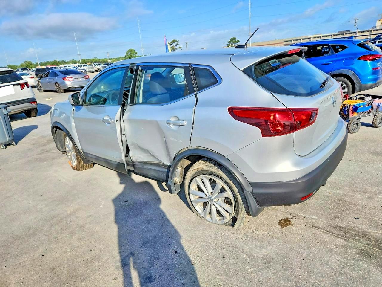 2018 NISSAN ROGUE