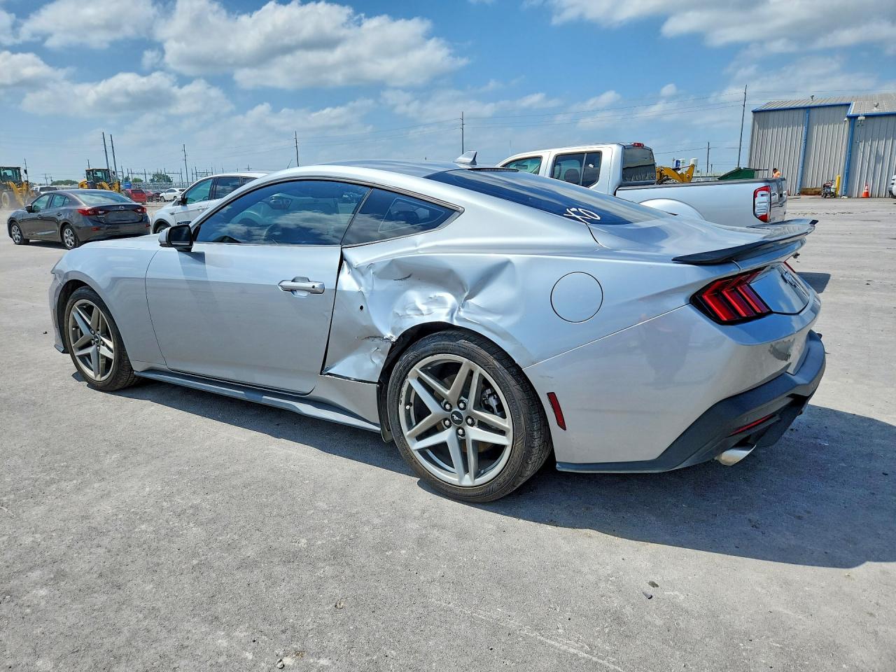 2024 FORD MUSTANG