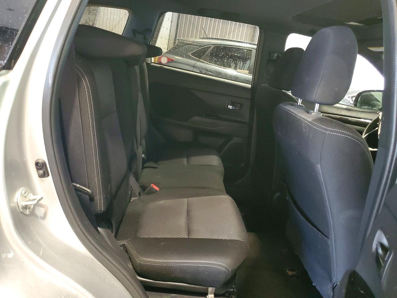 2018 MITSUBISHI OUTLANDER