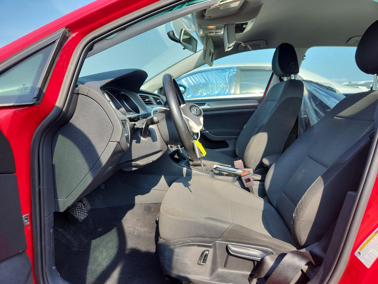 2017 VOLKSWAGEN GOLF