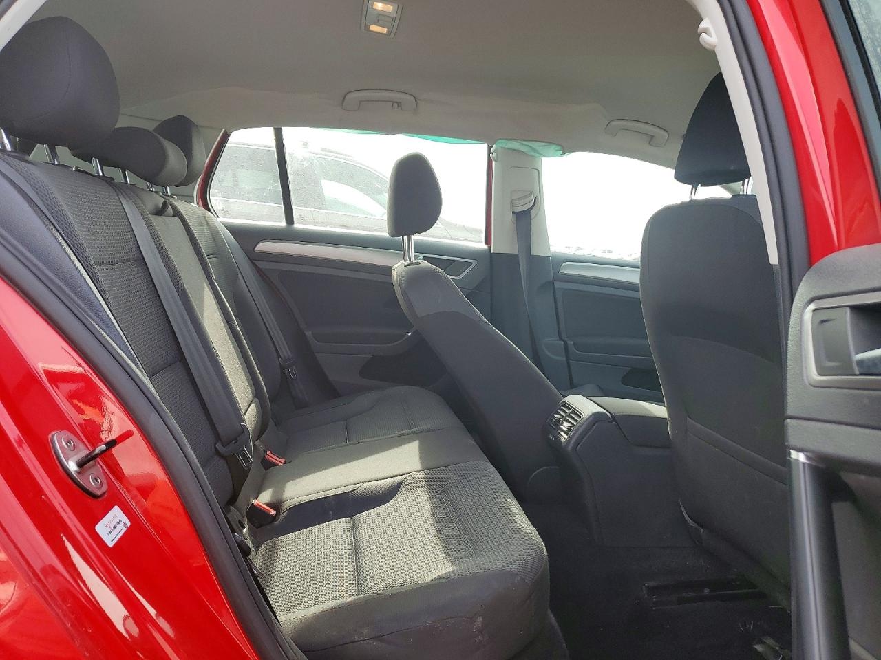 2017 VOLKSWAGEN GOLF