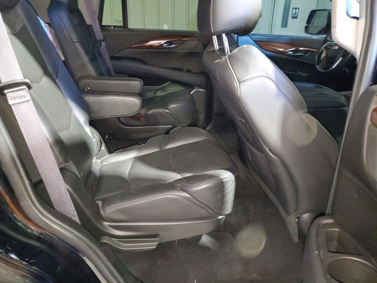 2016 CADILLAC ESCALADE
