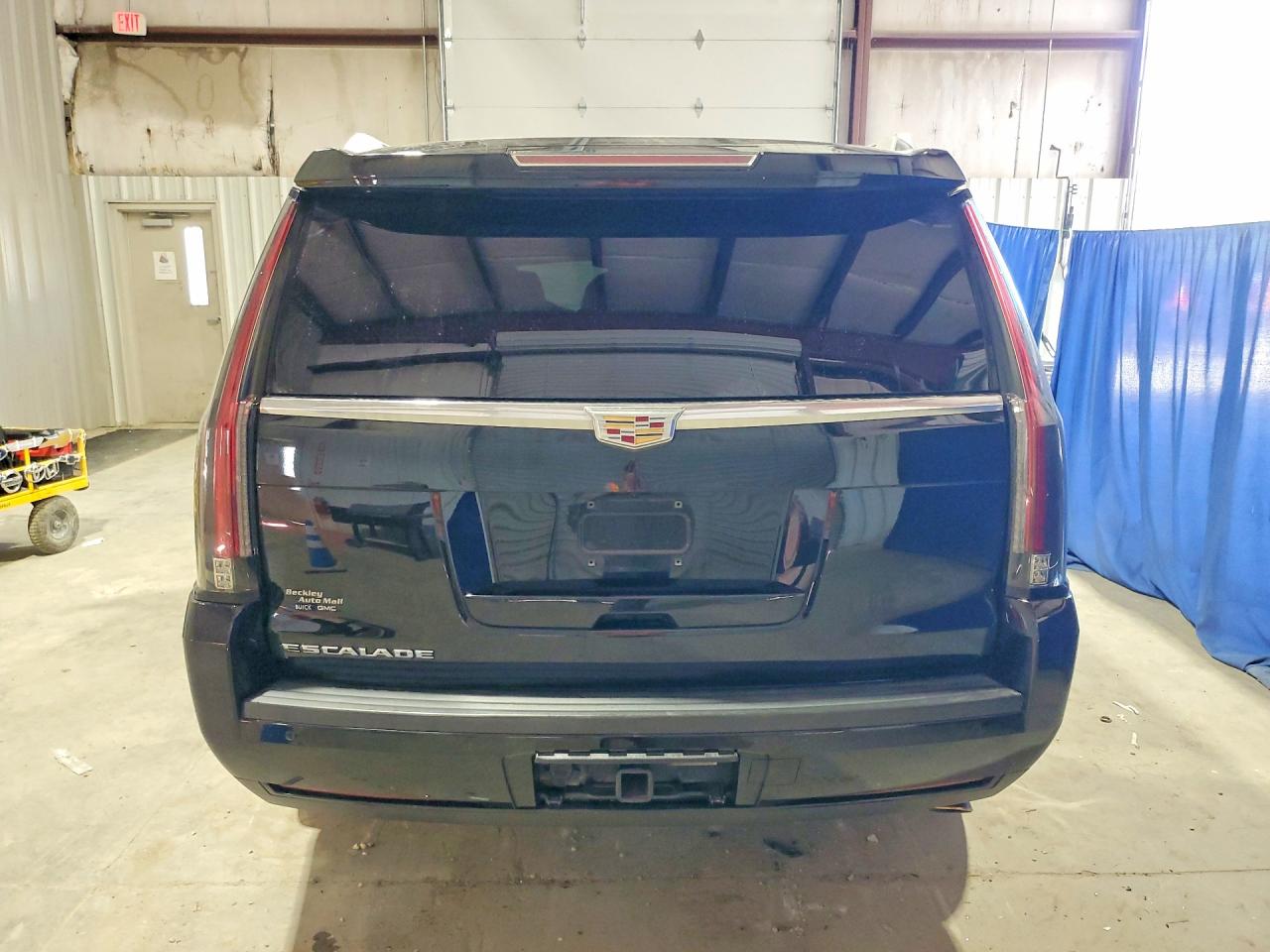 2016 CADILLAC ESCALADE