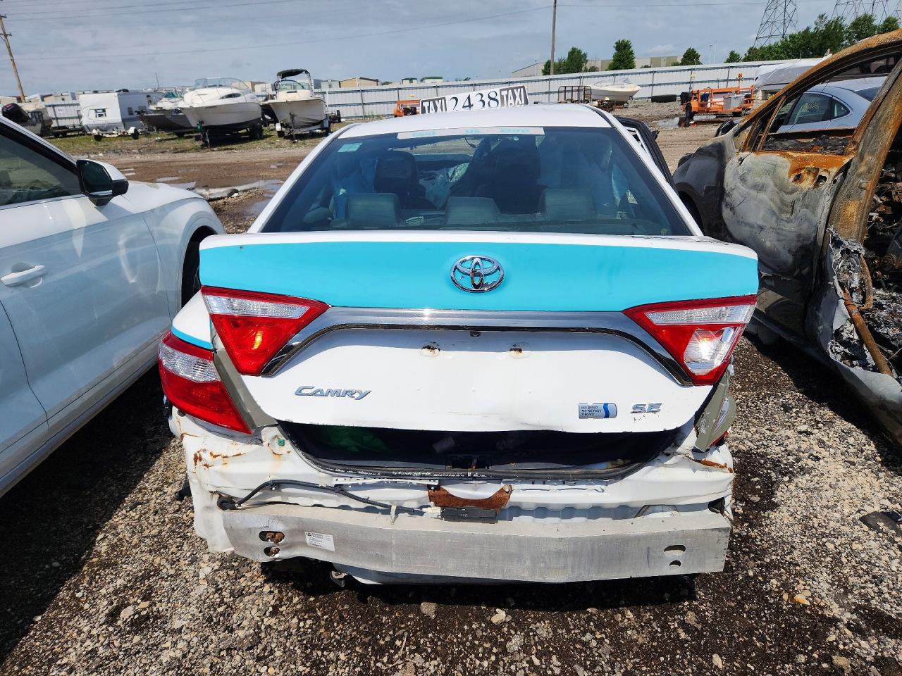 2016 TOYOTA CAMRY SOLA