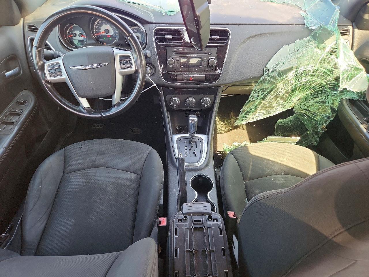 2012 CHRYSLER 200