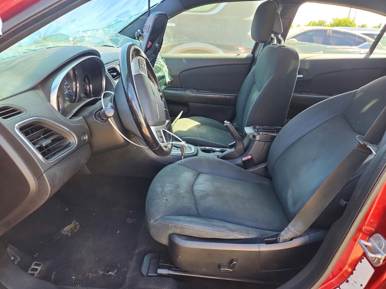 2012 CHRYSLER 200