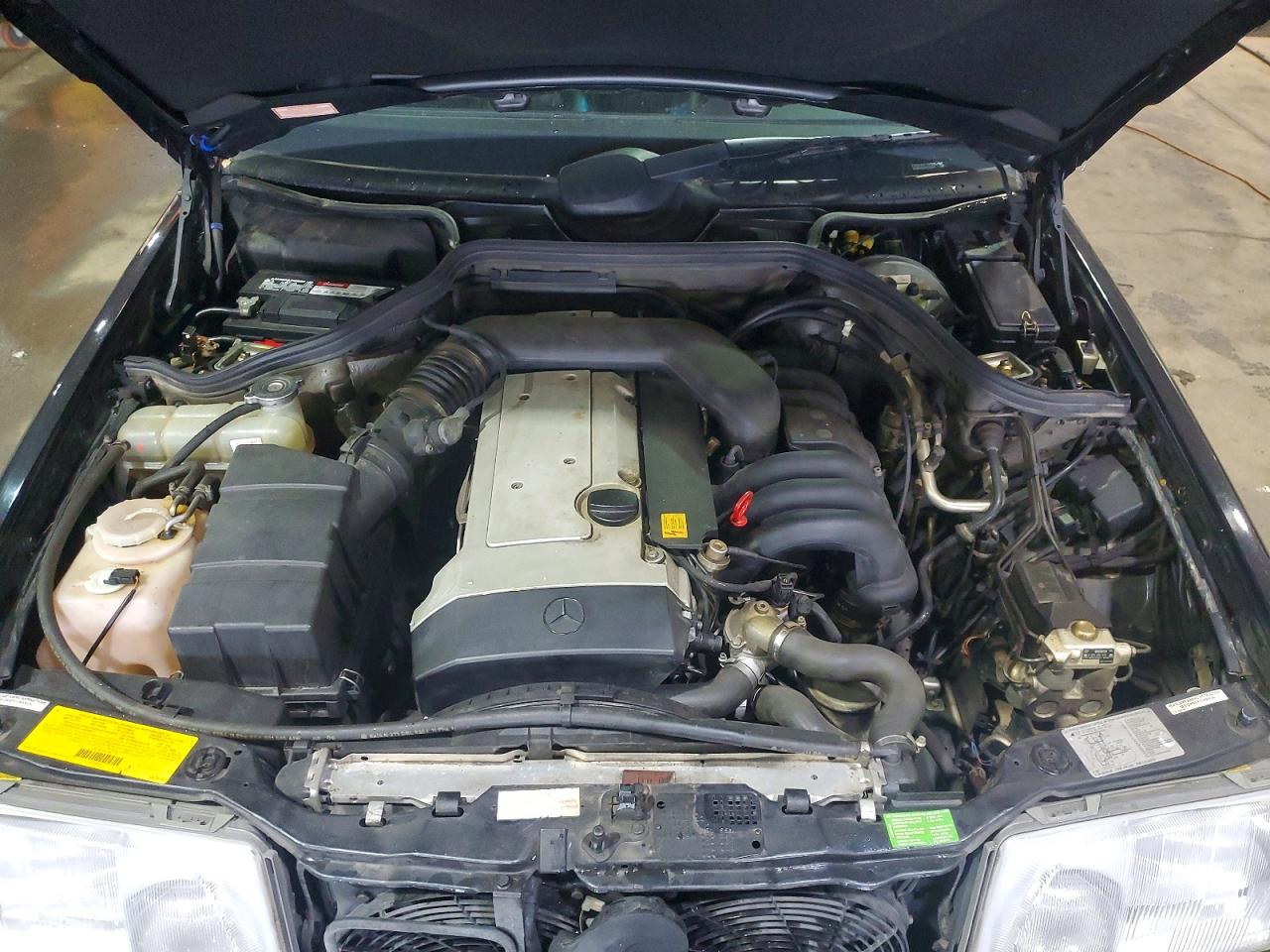 1995 MERCEDES-BENZ E-CLASS