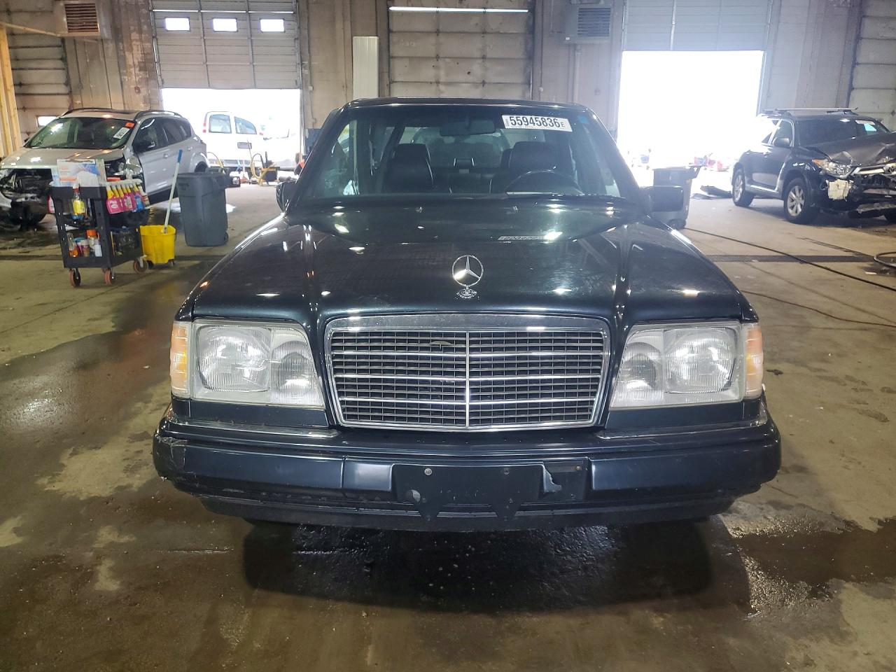 1995 MERCEDES-BENZ E-CLASS