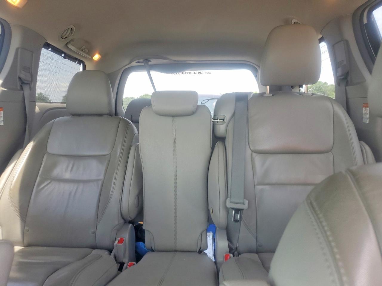 2015 TOYOTA SIENNA