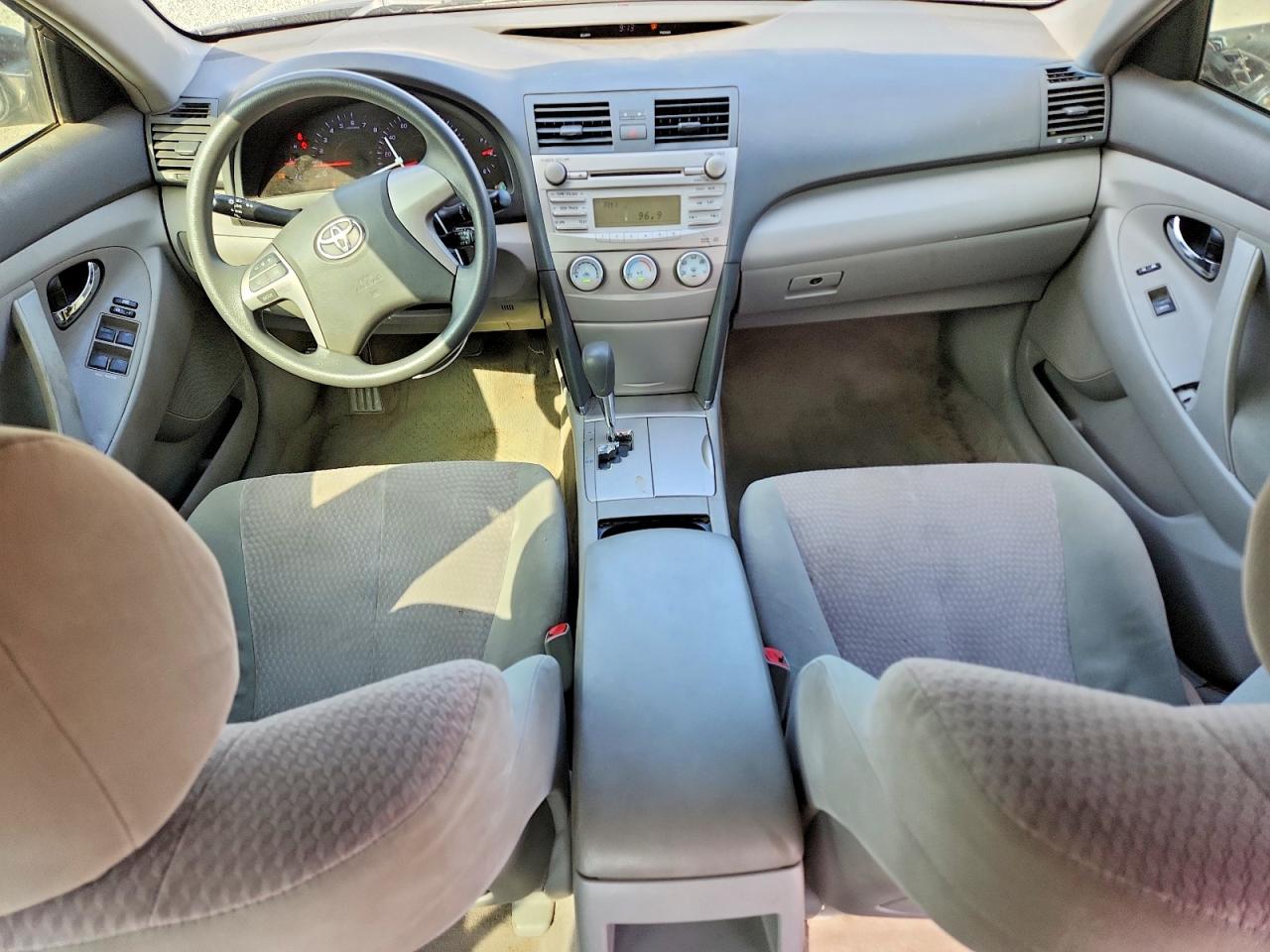 2010 TOYOTA CAMRY