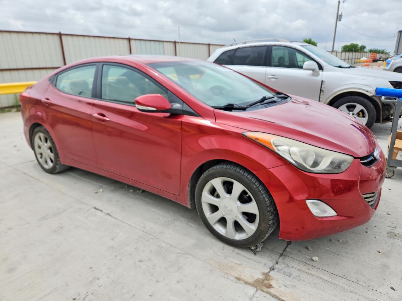 2012 HYUNDAI ELANTRA