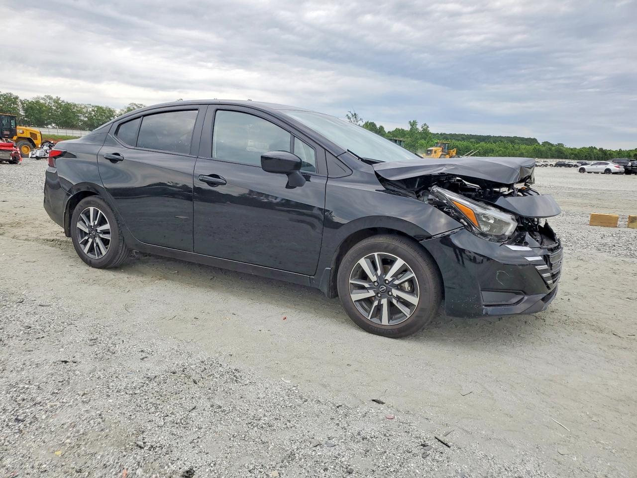 2025 NISSAN VERSA