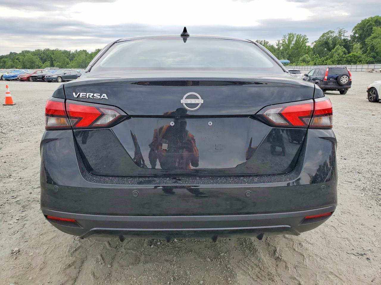 2025 NISSAN VERSA