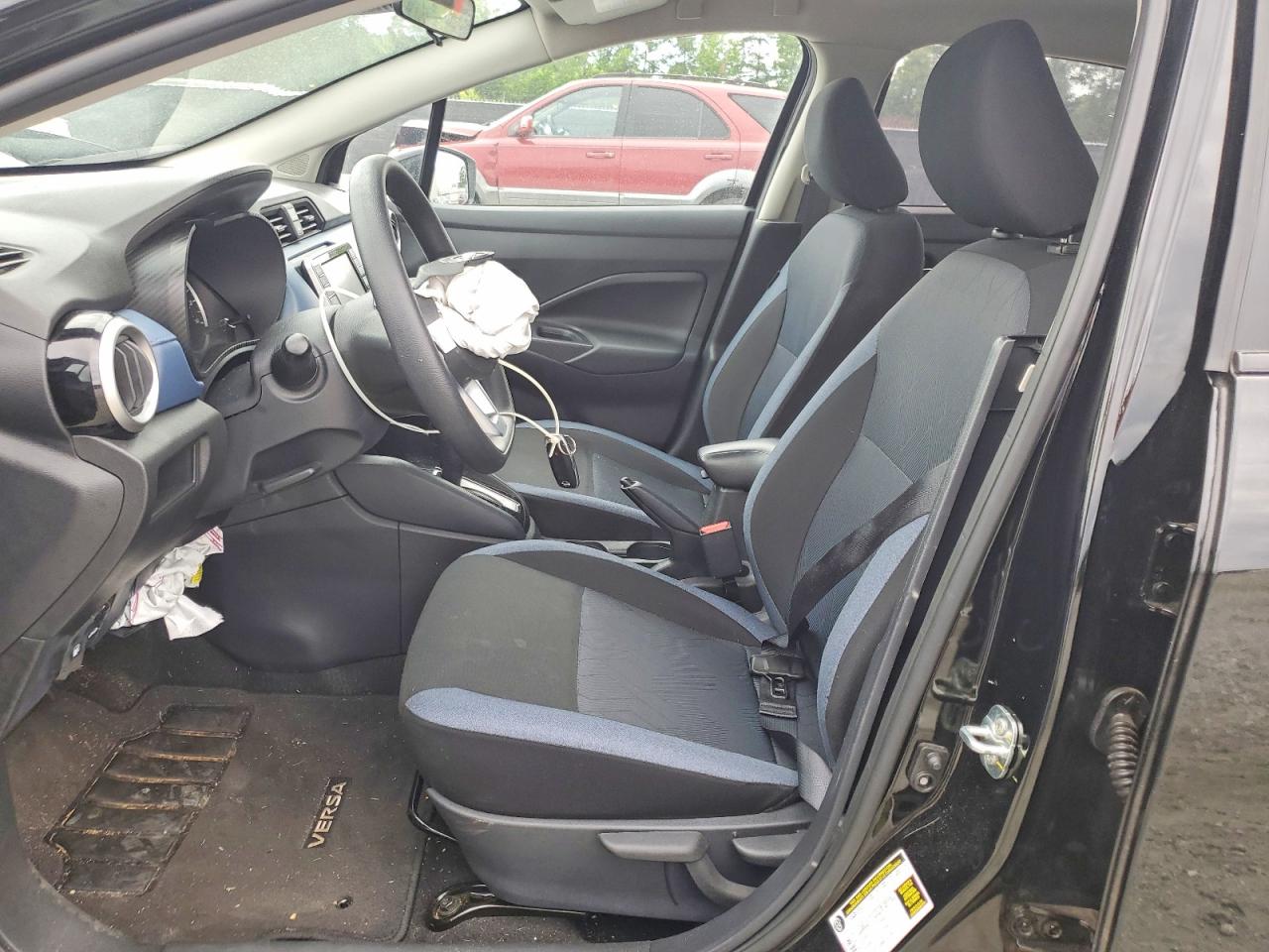 2025 NISSAN VERSA
