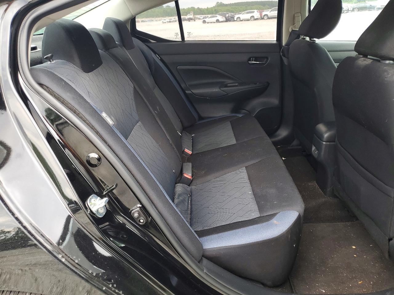2025 NISSAN VERSA