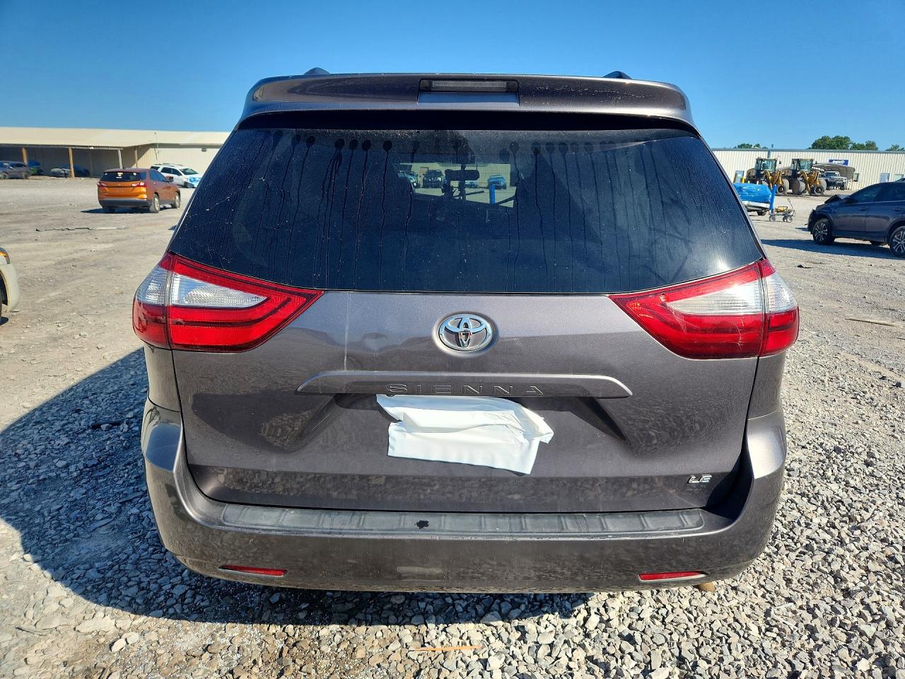 2017 TOYOTA SIENNA