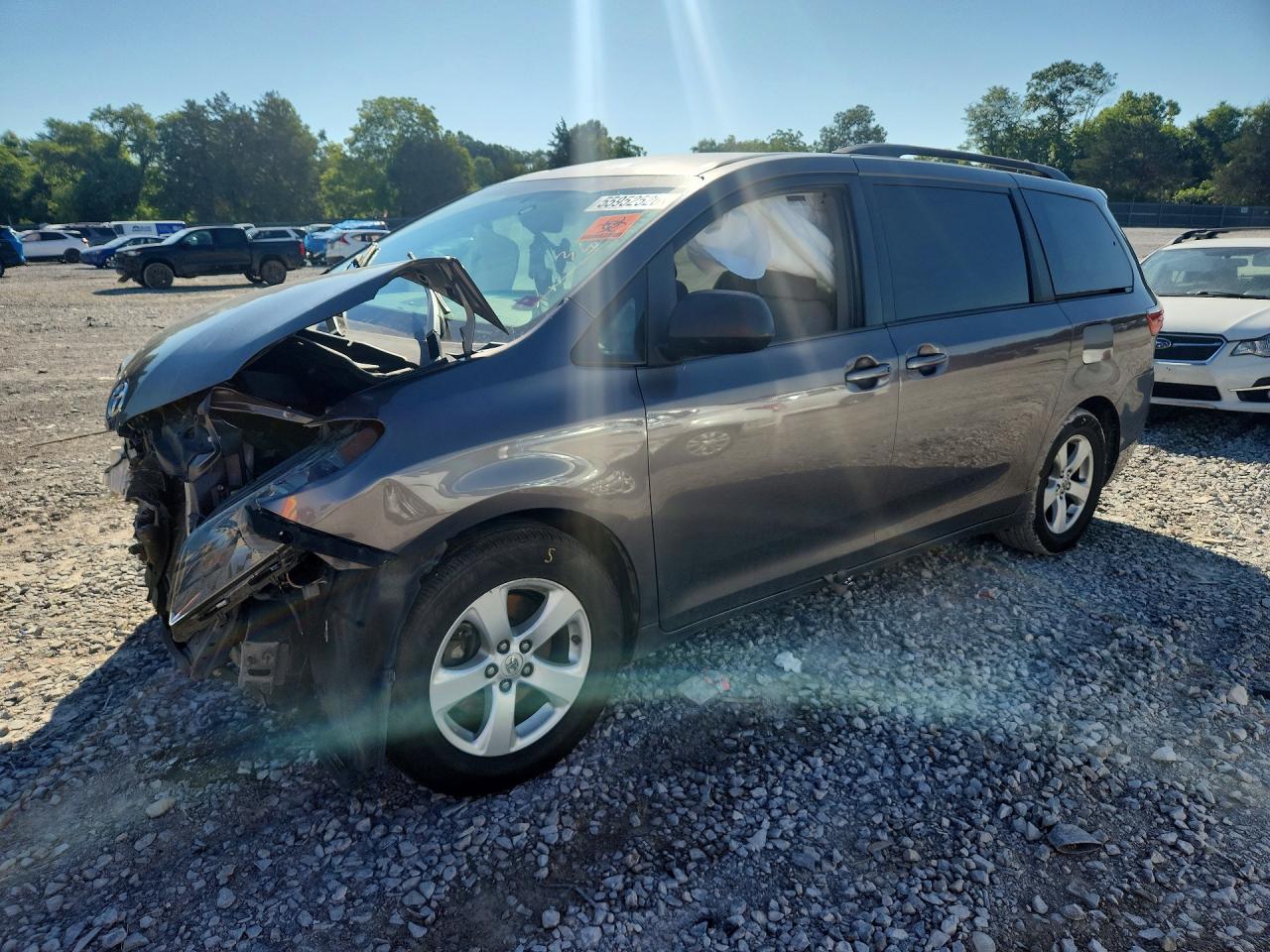 2017 TOYOTA SIENNA