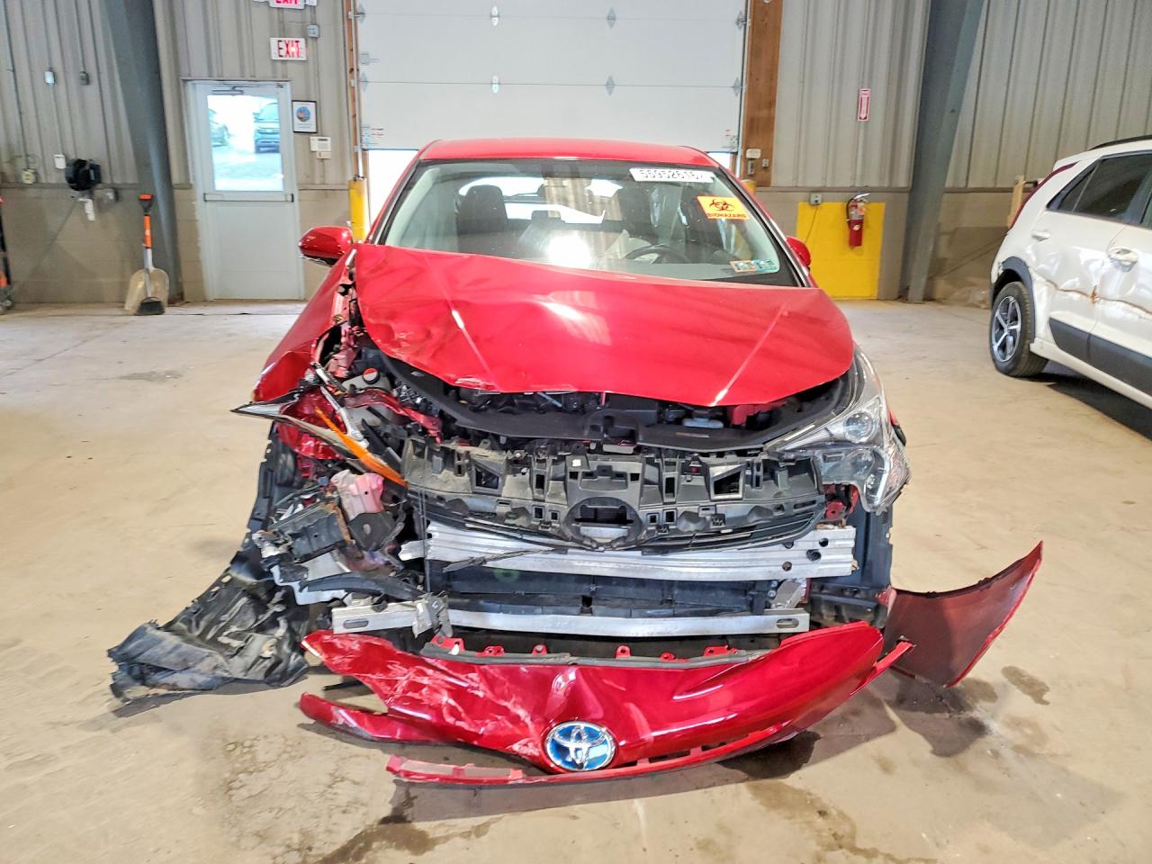2016 TOYOTA PRIUS