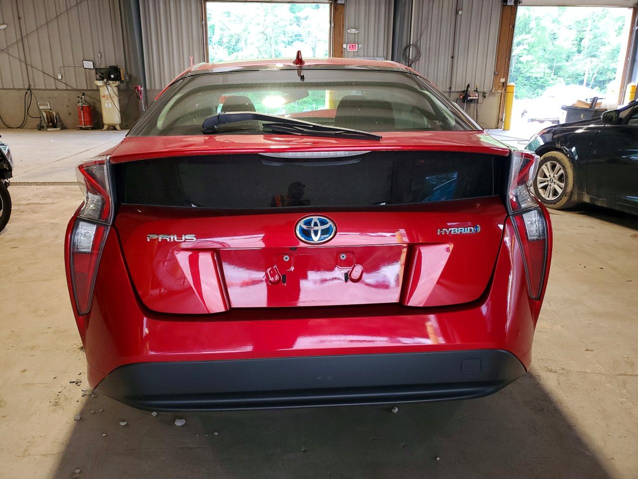 2016 TOYOTA PRIUS