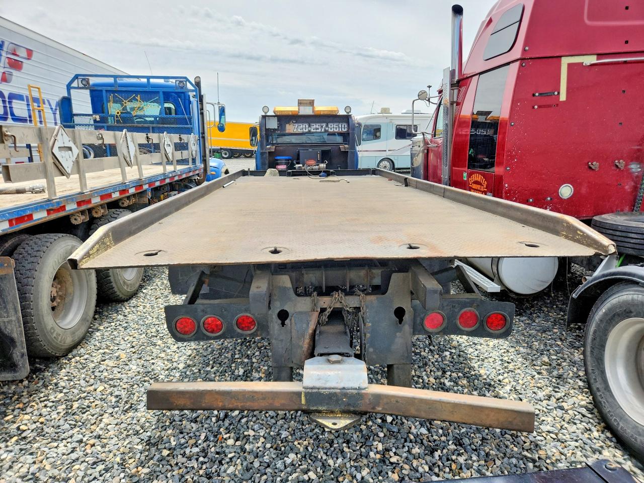 2003 FORD F650