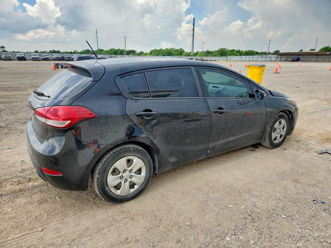 2017 KIA FORTE
