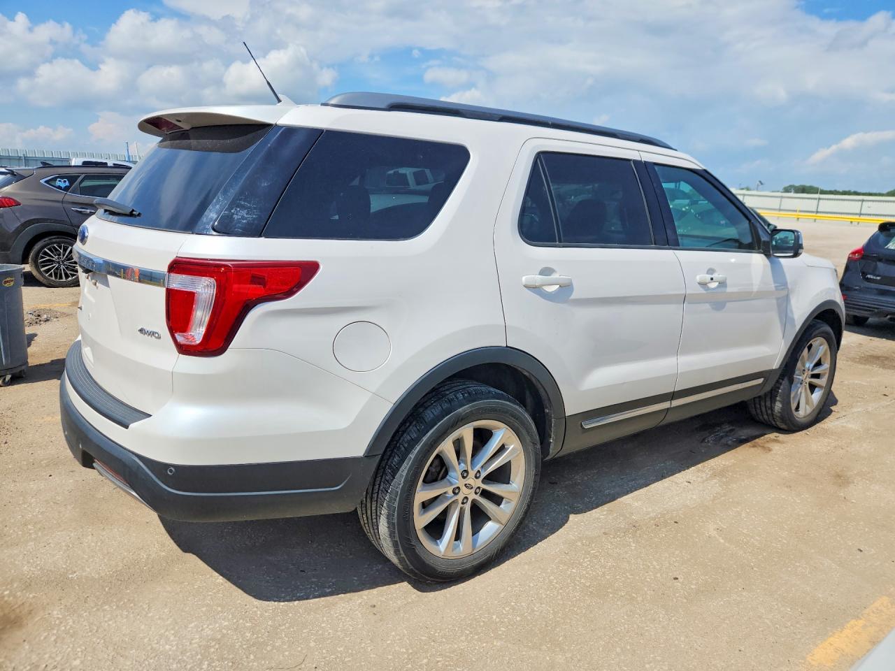 2019 FORD EXPLORER