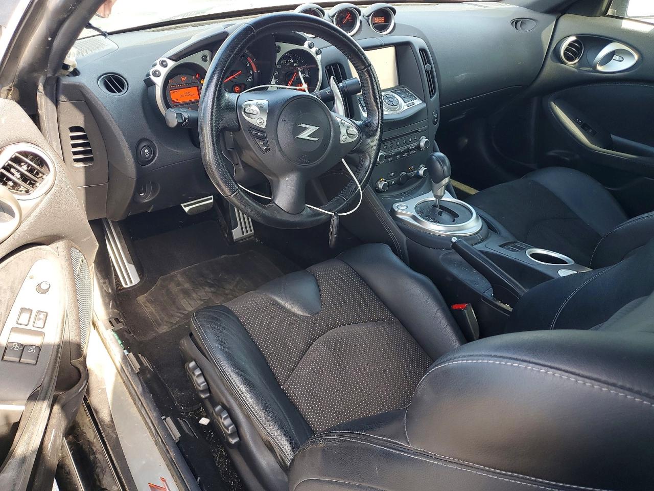 2015 NISSAN 370Z