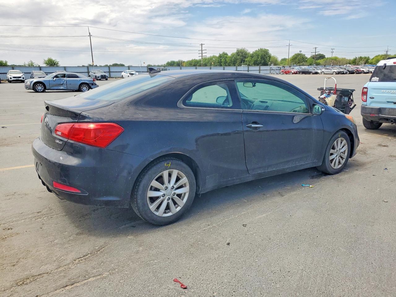 2016 KIA FORTE