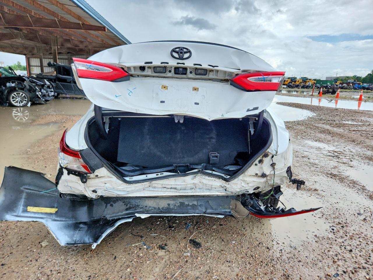 2020 TOYOTA CAMRY