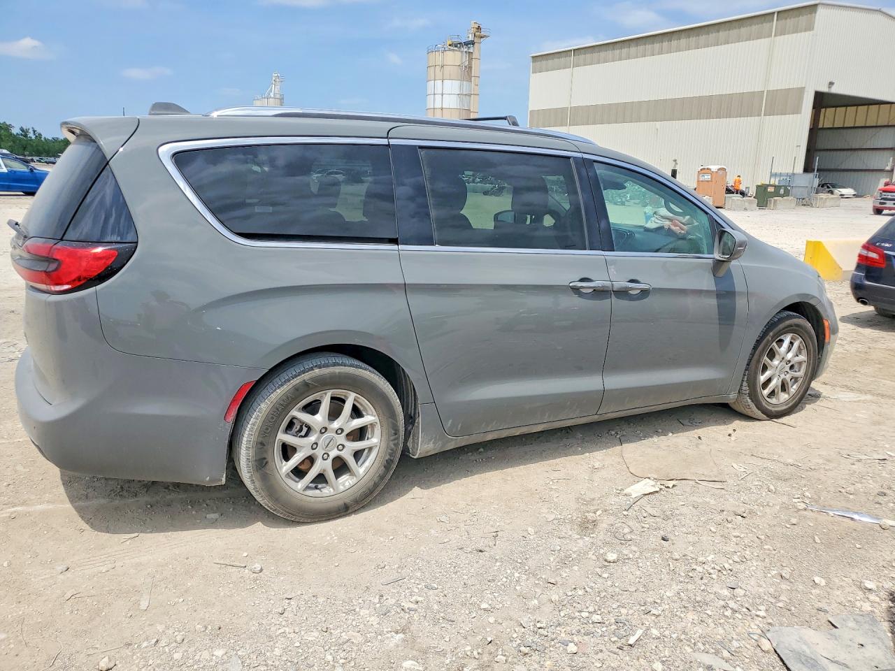 2021 CHRYSLER PACIFICA