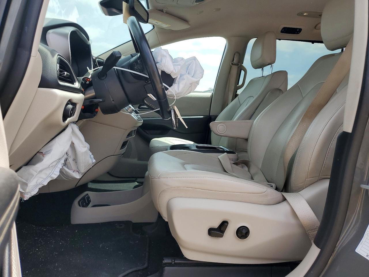 2021 CHRYSLER PACIFICA