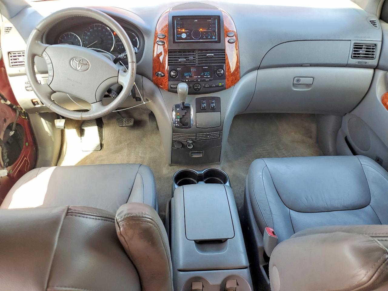 2009 TOYOTA SIENNA