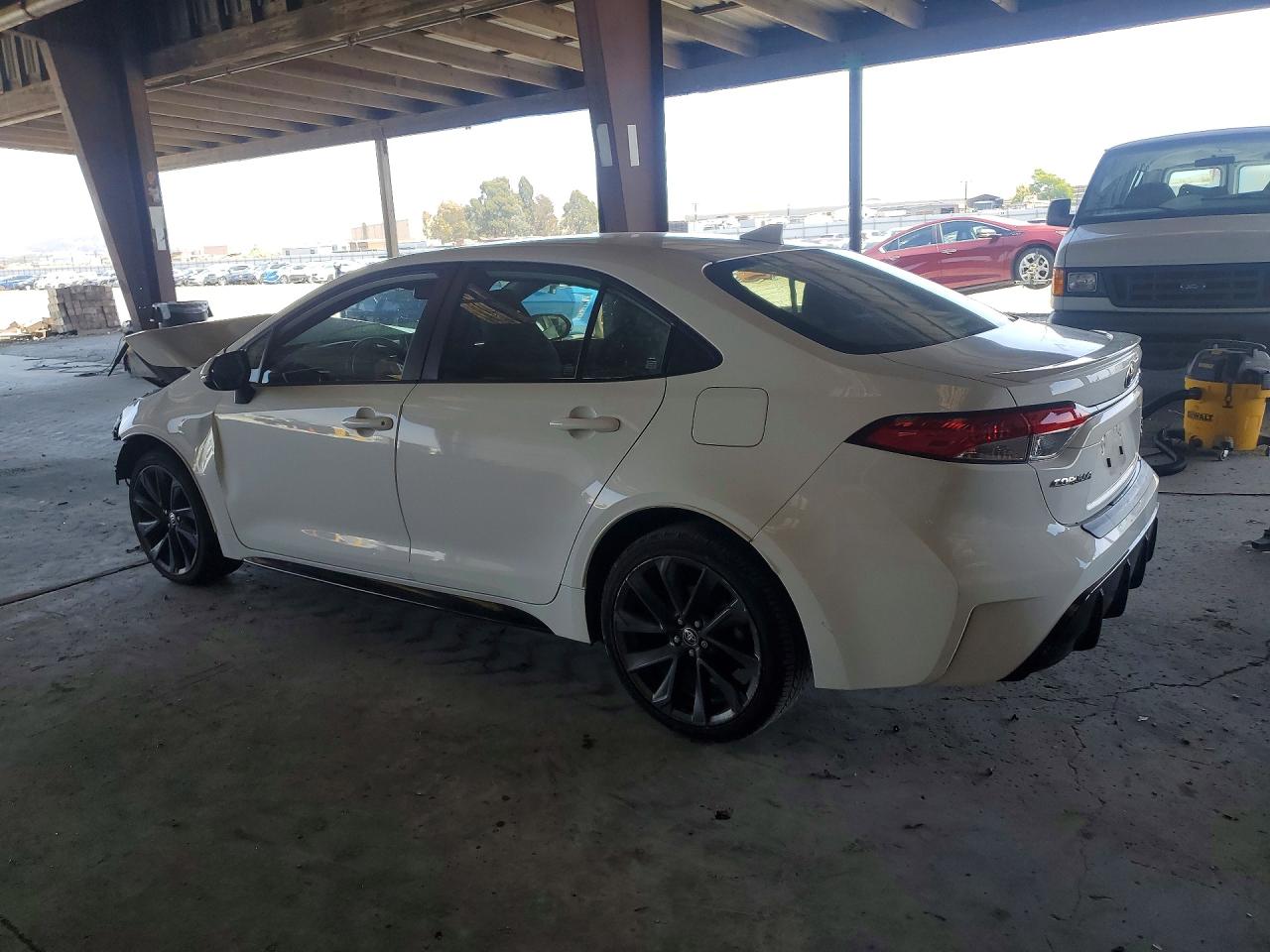 2024 TOYOTA COROLLA