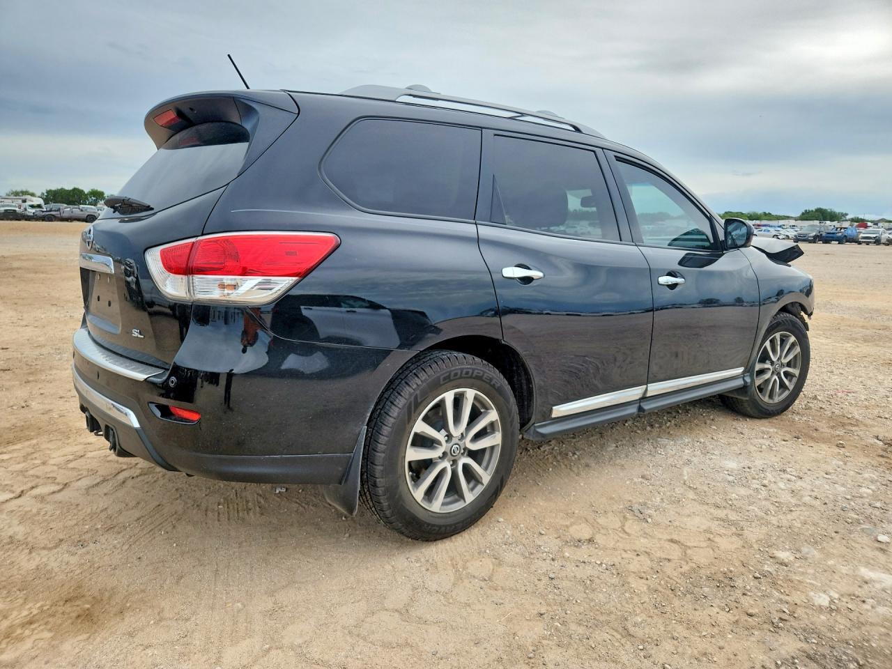 2015 NISSAN PATHFINDER